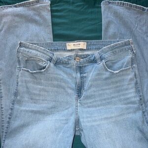 Hollister Women's mid-rise bootcut Jeans